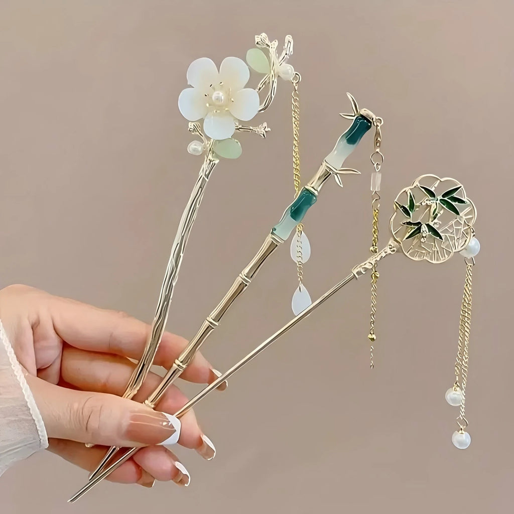 Elegant Chinese Style Hair Clip with Tassel - Traditional Floral Design Hairstyle Accessory for Women