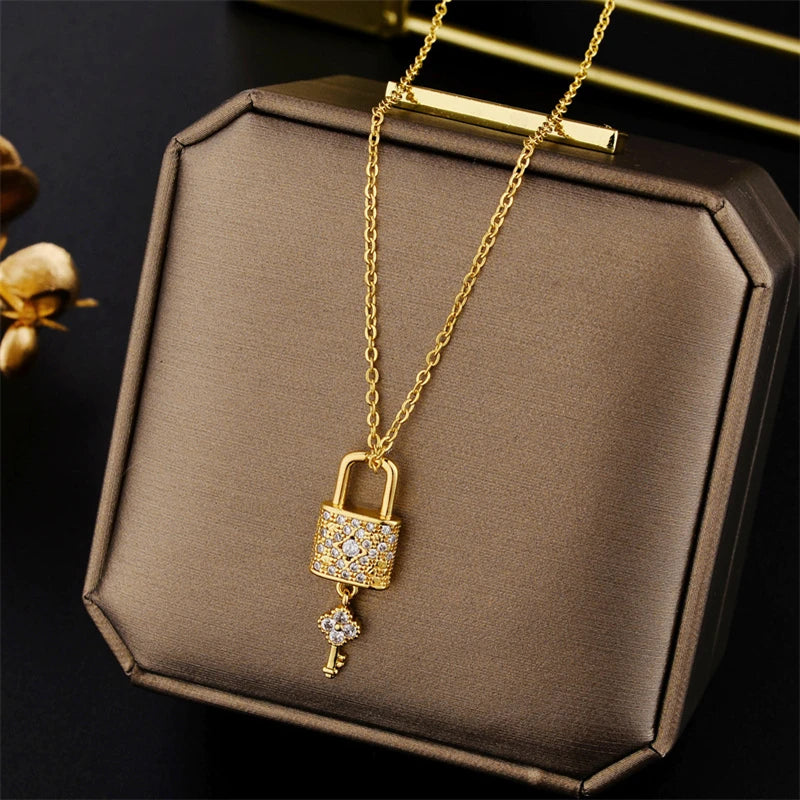 New Light Luxury Zircon Crystal Stainless Steel Necklace for Women - Korean Fashion Sweet Sexy Clavicle Chain Jewelry