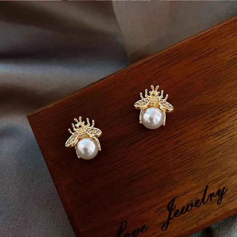 Silver Bee Pearl Stud Earrings