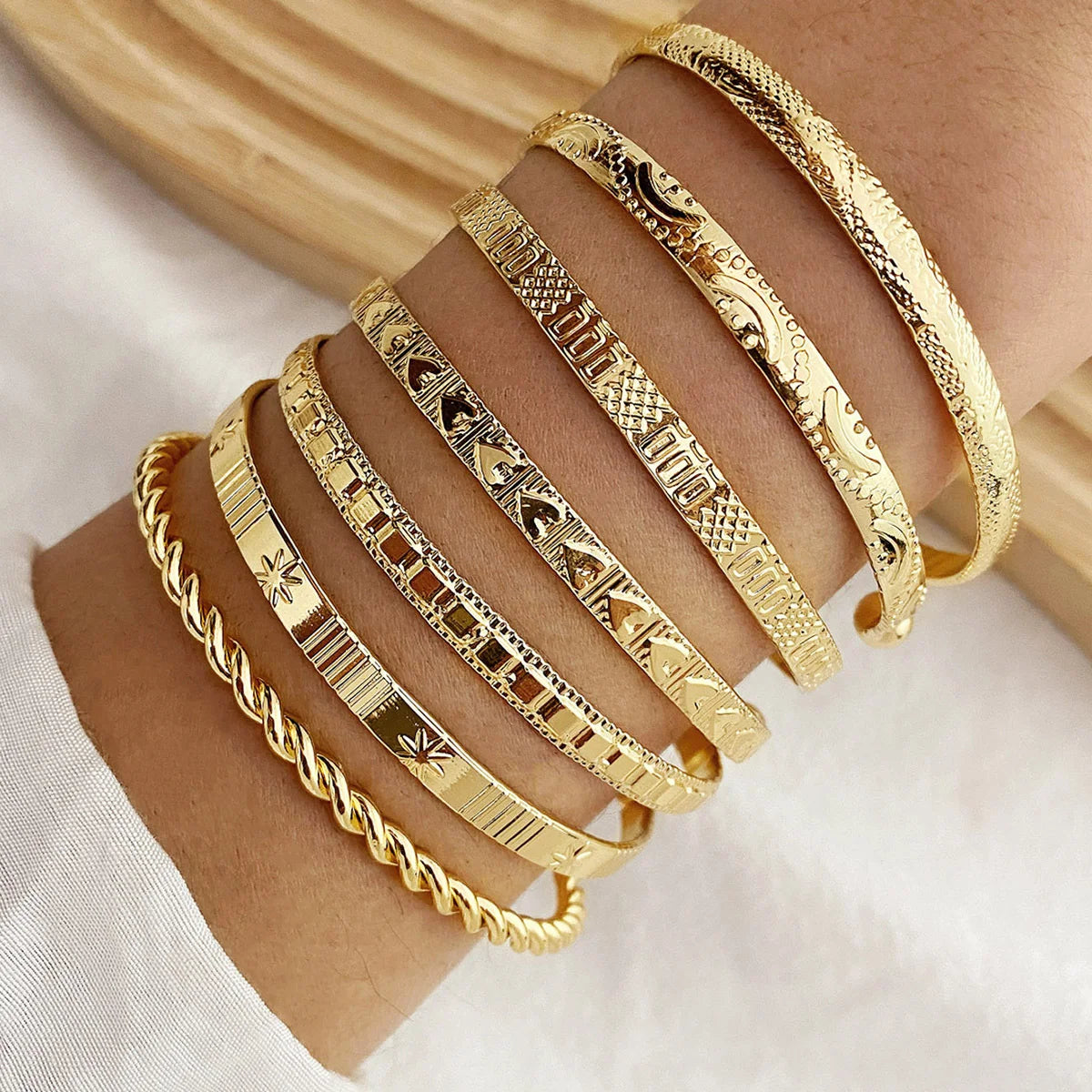 7 Pcs Set Punk Gold Bracelets for Women - Streetwear Goth Heart Prints Metal Design Open Bangle Fashion Jewelry Gifts 2024