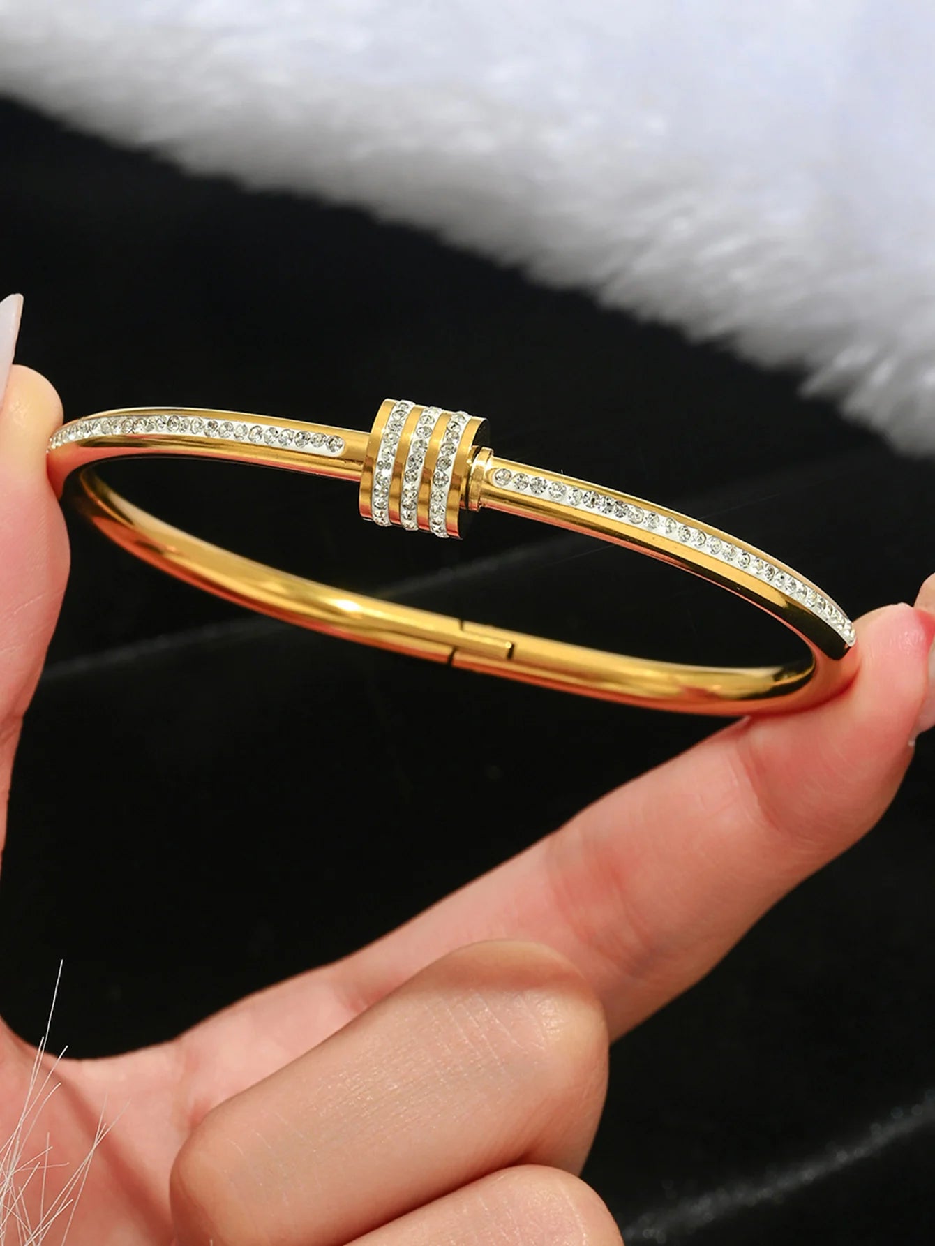 Stainless Steel Four-Leaf Clover Bracelet - Fashion Women's Nail Bangle Gold Bangles