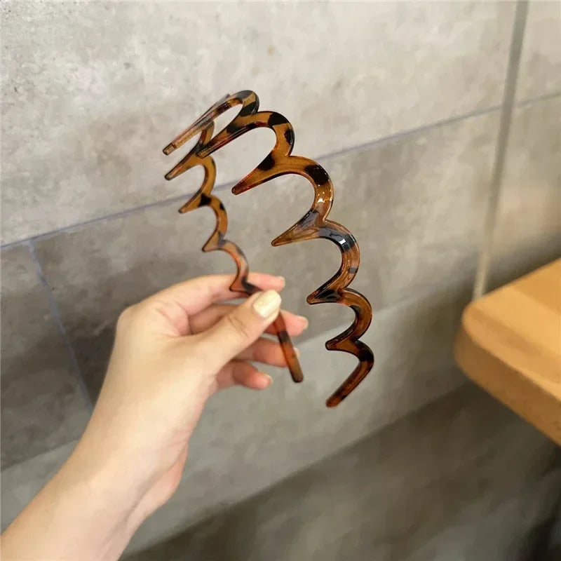 Fashion Wave Headbands for Women - Solid Color Toothed Non-slip Hair Bands for Face Wash, Sports, and Hair Accessories